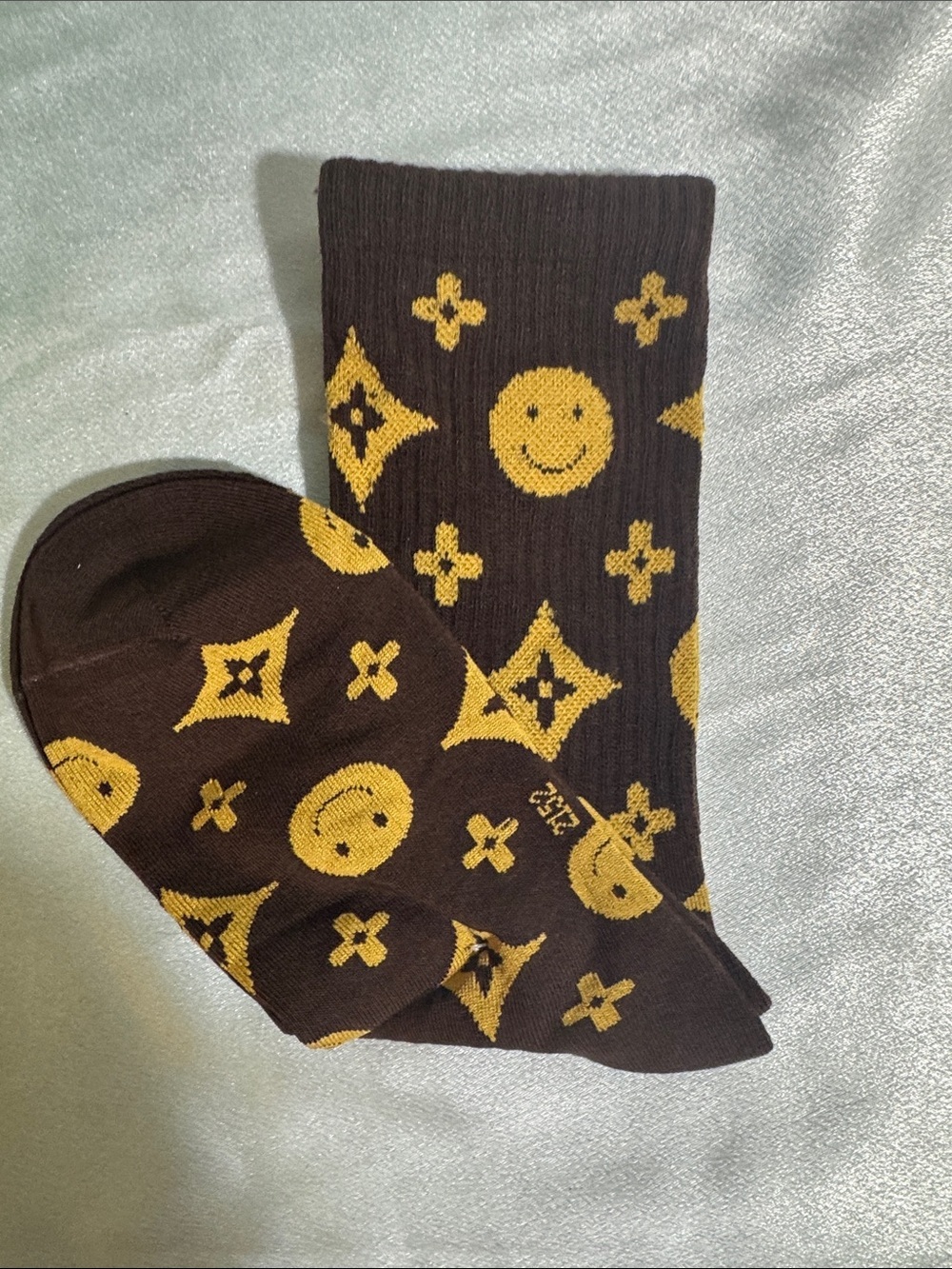 Louis Vuitton Brown & Yellow Smiley Pattern Crew Socks🔥New!